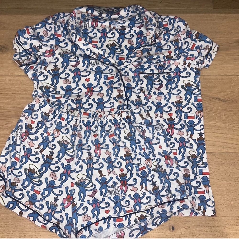 Roller Rabbit Dallas Print Pajamas